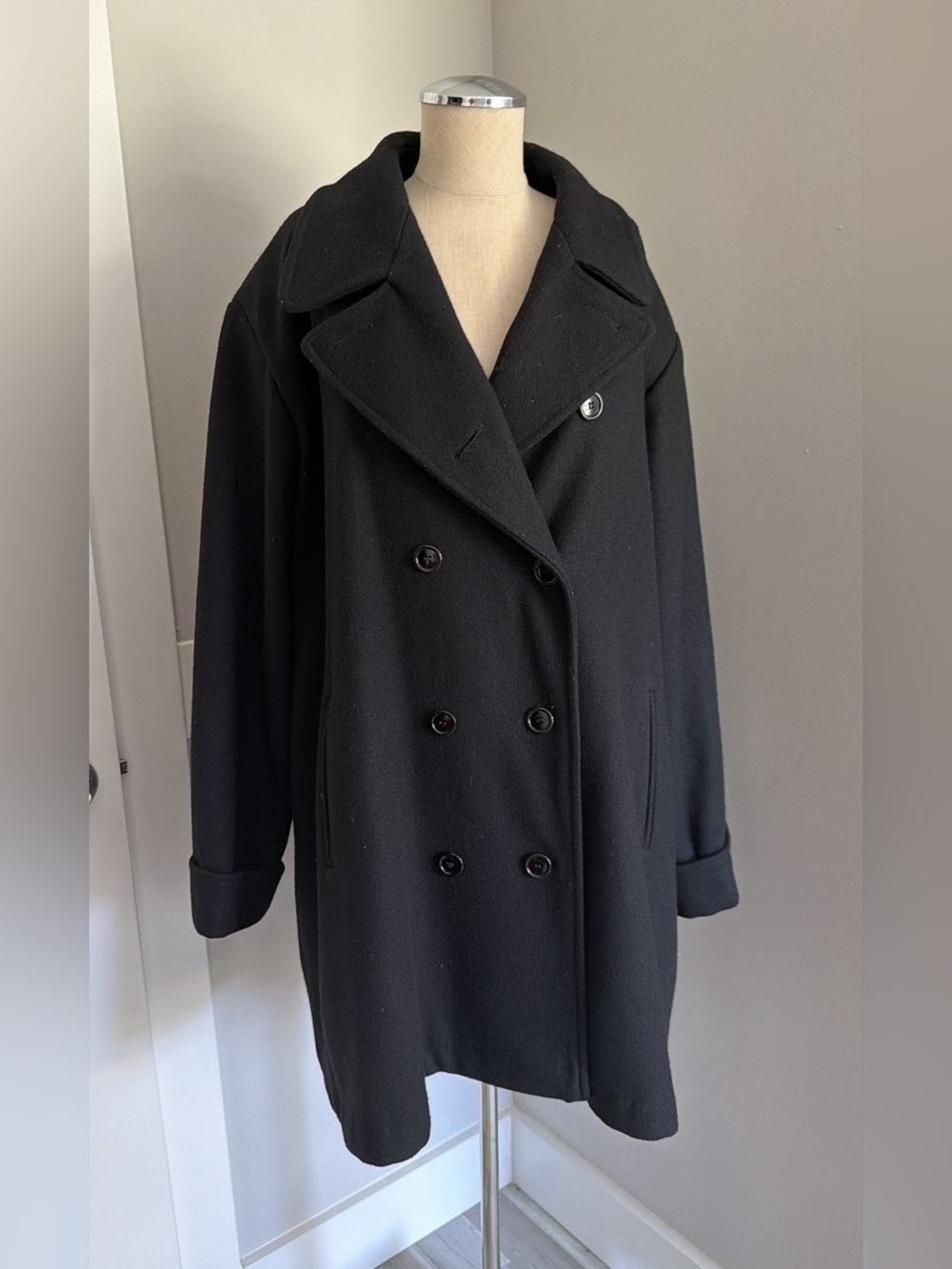 1990s Charles Klein Black Wool Pea Coat Lined Pockets Button Mid-Length XL